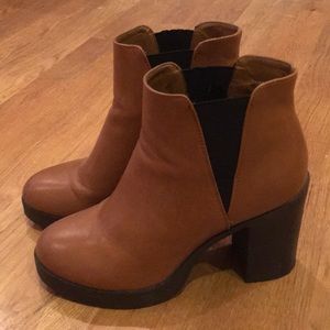 Forever 21 booties Size 8